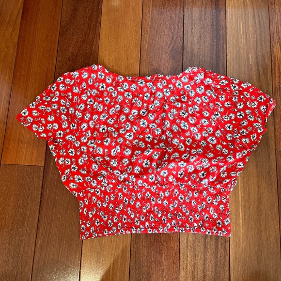 Forever 21 Floral T-Shirt - Picture 3 of 3